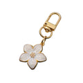 Accessoire pour sac à main - Pendentif fleur de cerisier en émail