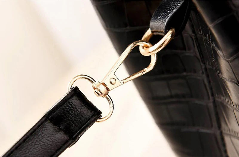 Sac à main bandoulière seau crocodile chic - Federica - Maison Elvira