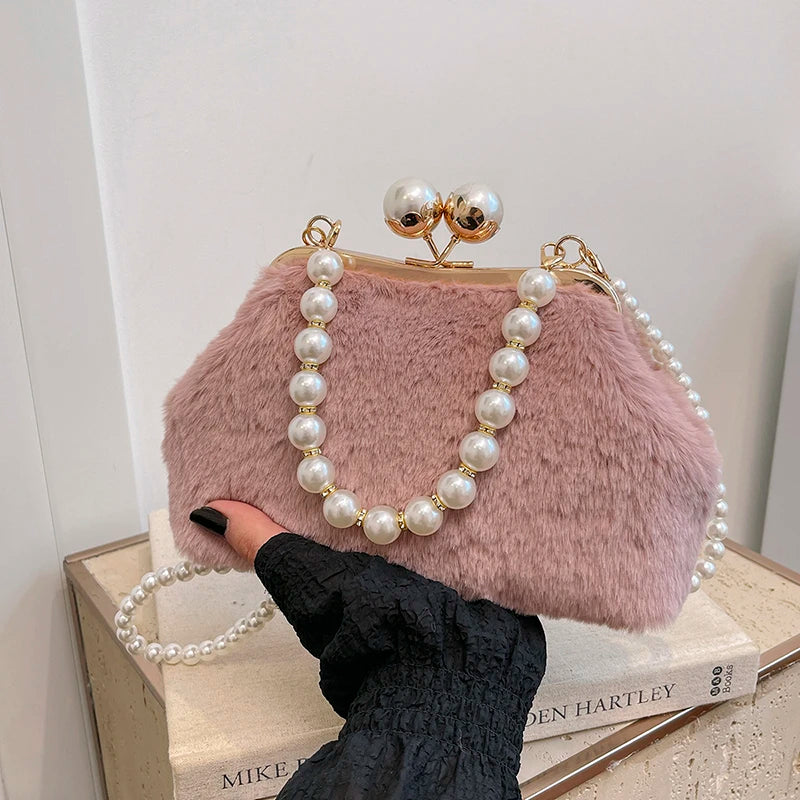 Sac à main bandoulière en fausse fourrure délicate - Letizia - Maison Elvira