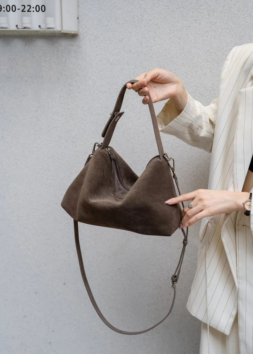 Sac à main bandoulière en daim doux - Ginevra - Maison Elvira