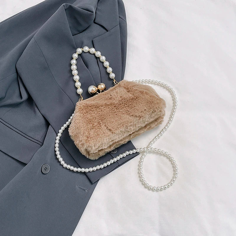 Sac à main bandoulière en fausse fourrure délicate - Letizia - Maison Elvira