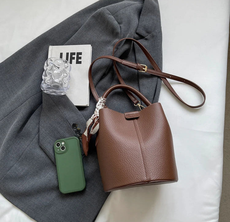 Sac à main bandoulière fourre-tout seau rétro - Lina - Maison Elvira