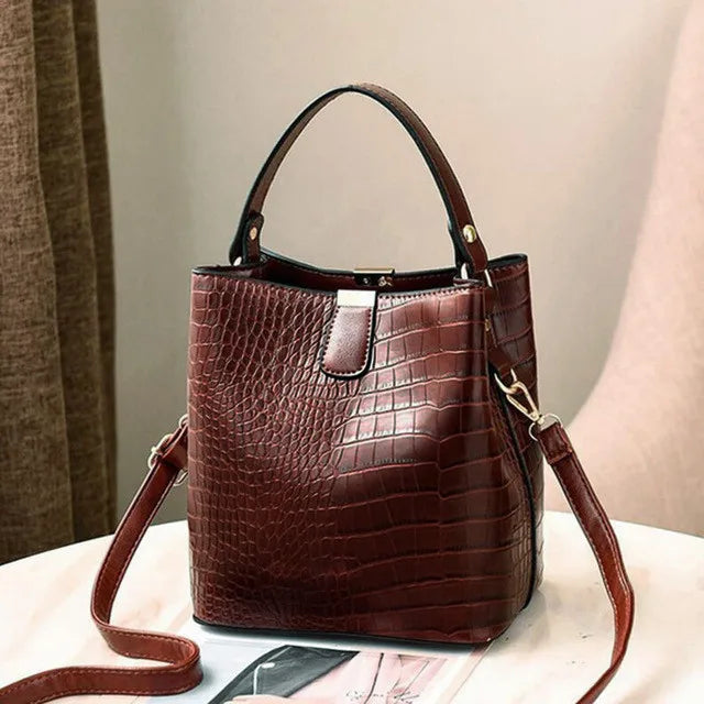 Sac à main bandoulière seau crocodile chic - Federica - Maison Elvira