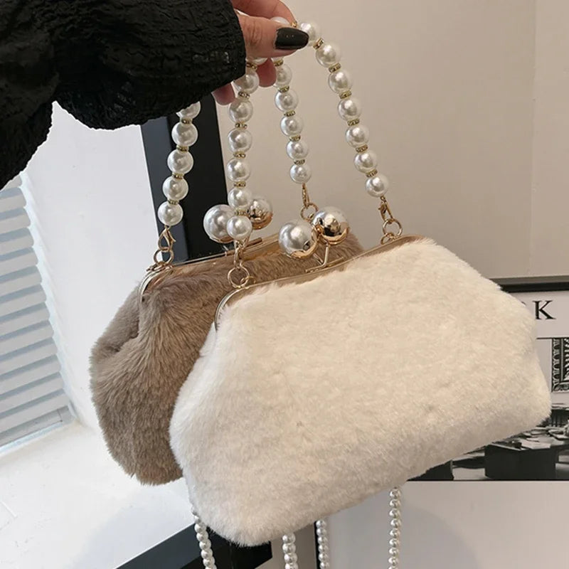 Sac à main bandoulière en fausse fourrure délicate - Letizia - Maison Elvira