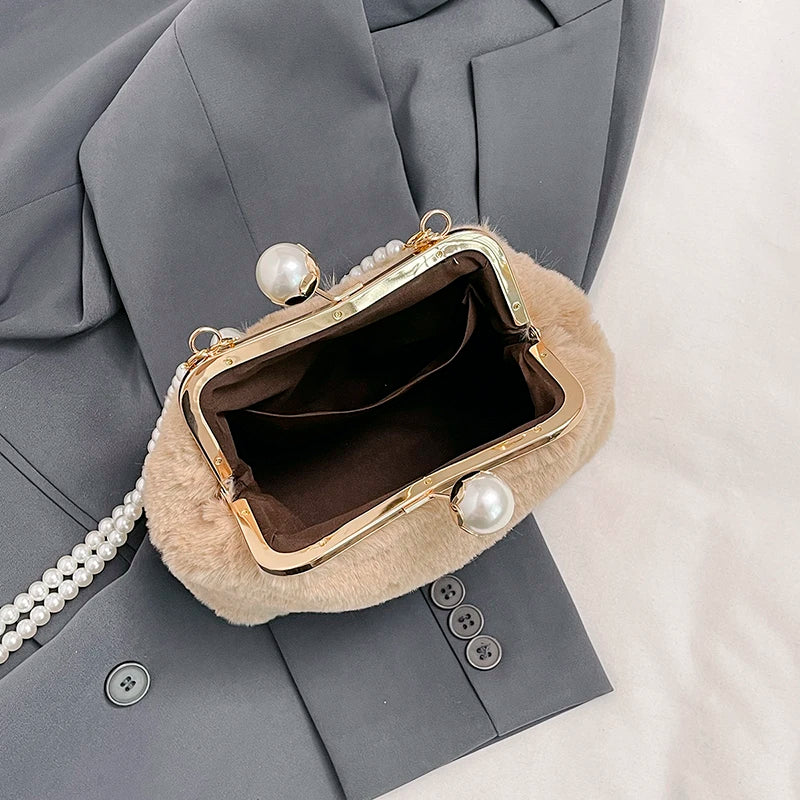 Sac à main bandoulière en fausse fourrure délicate - Letizia - Maison Elvira