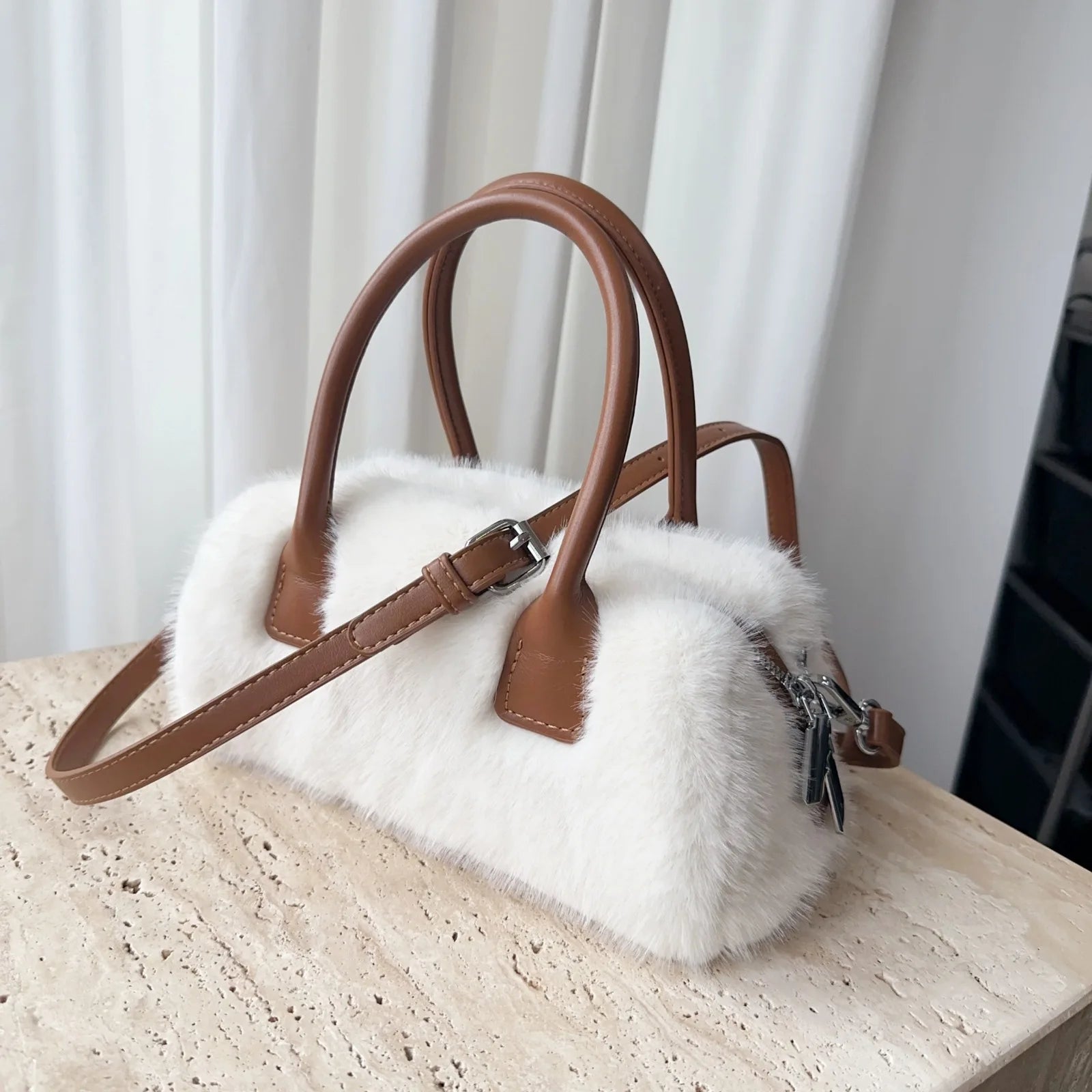 Sac à main bandoulière moelleux et doux  - Celestina - Maison Elvira