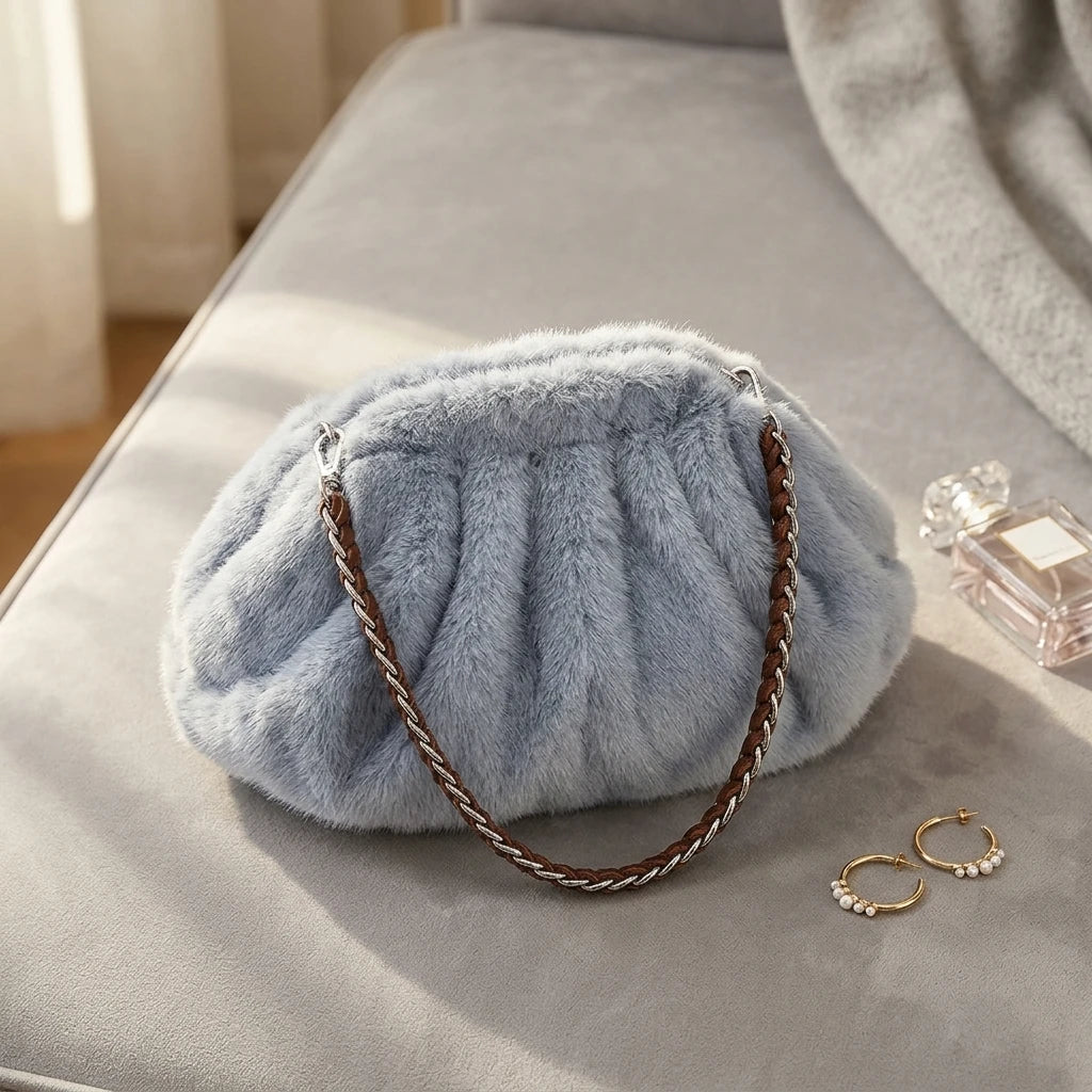 Sac à main bandoulière moelleux en fausse fourrure - Isadora