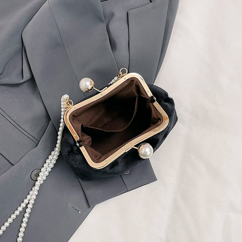 Sac à main bandoulière en fausse fourrure délicate - Letizia - Maison Elvira