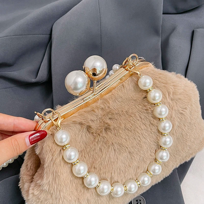 Sac à main bandoulière en fausse fourrure délicate - Letizia - Maison Elvira