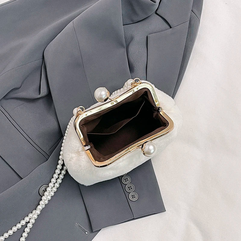 Sac à main bandoulière en fausse fourrure délicate - Letizia - Maison Elvira