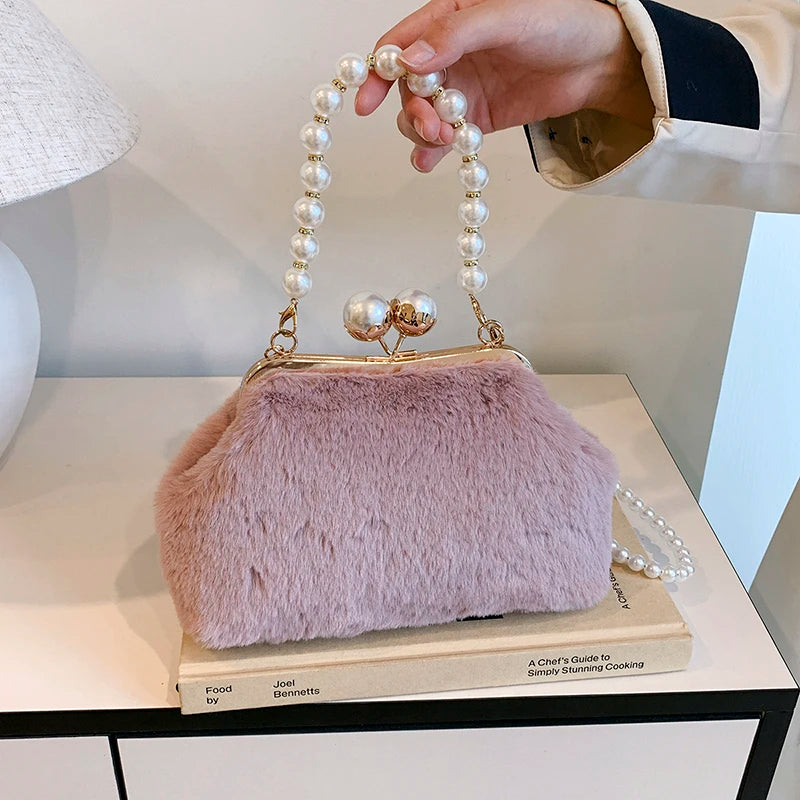 Sac à main bandoulière en fausse fourrure délicate - Letizia - Maison Elvira