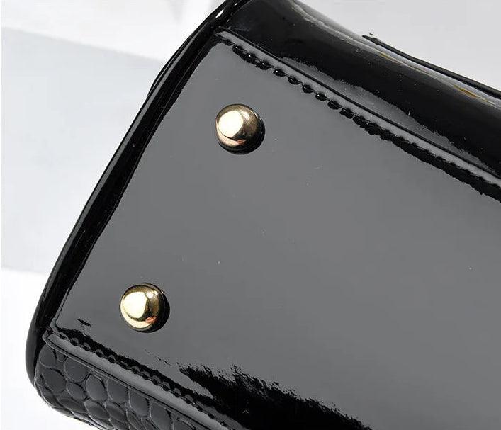 Sac à main bandoulière effet crocodile brillant - Alessia - Maison Elvira