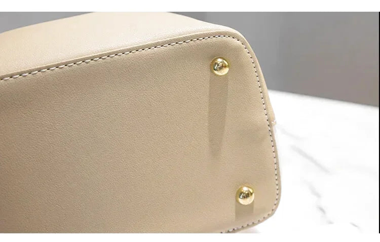 Sac à main bandoulière seau léger - Giada - Maison Elvira