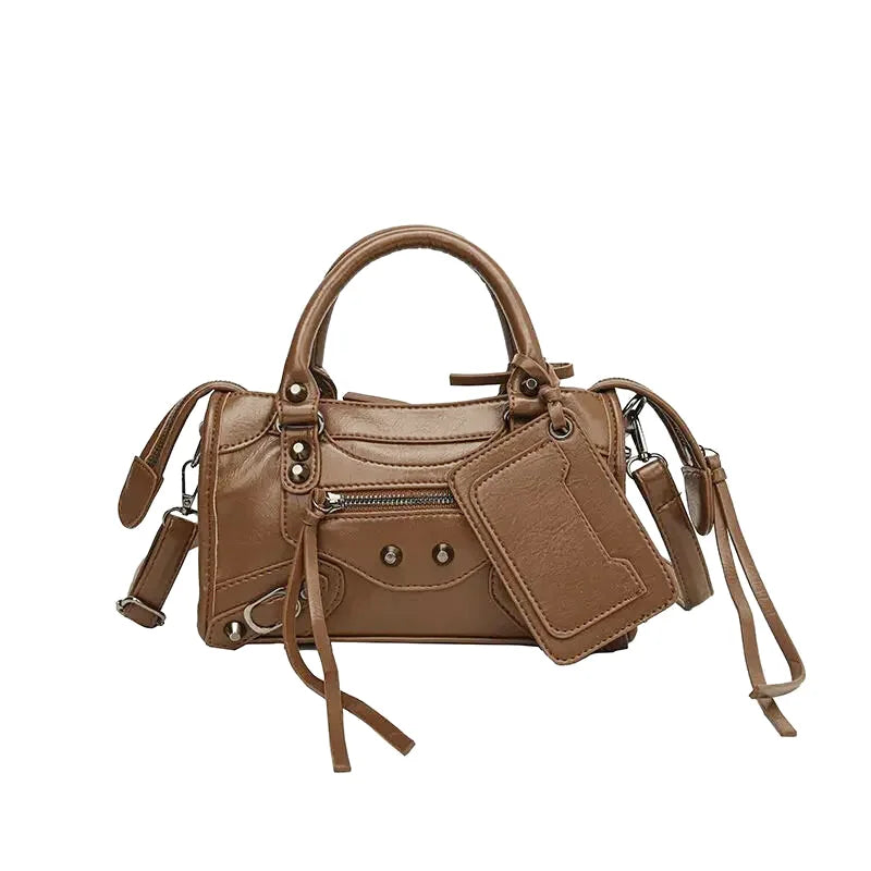 Sac à main bandoulière style moto simple à rivets - Donatella - Maison Elvira