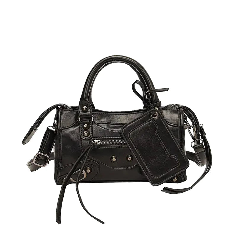 Sac à main bandoulière style moto simple à rivets - Donatella - Maison Elvira